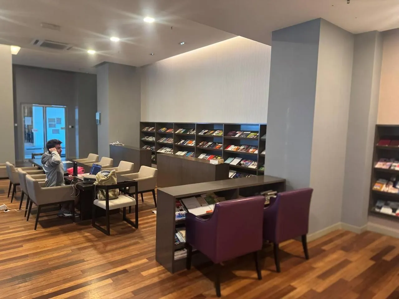 Infinity Skypool Ladies Hostel - Ladies Only Kuala Lumpur